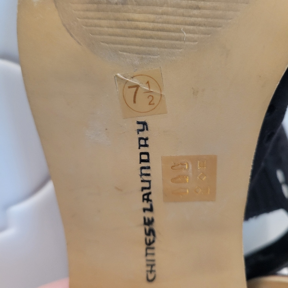 Chinese Laundry Suede Open Toe Heel Sandals - Picture 2 of 5
